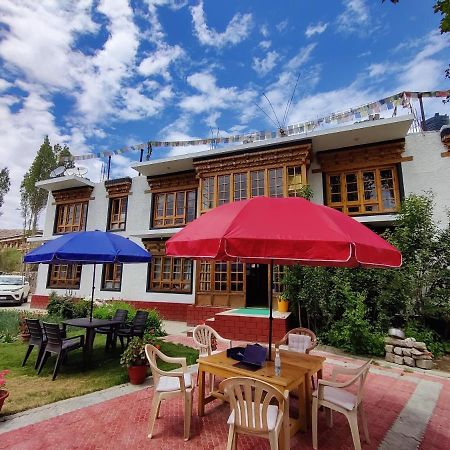 Jig Gyas Guest House Leh Bagian luar foto