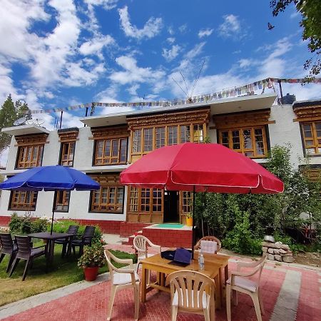 Jig Gyas Guest House Leh Bagian luar foto