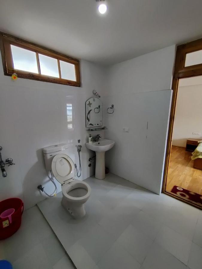 Jig Gyas Guest House Leh Bagian luar foto