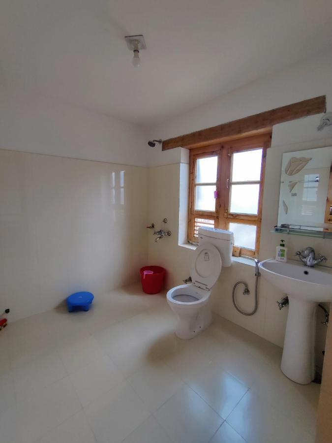 Jig Gyas Guest House Leh Bagian luar foto