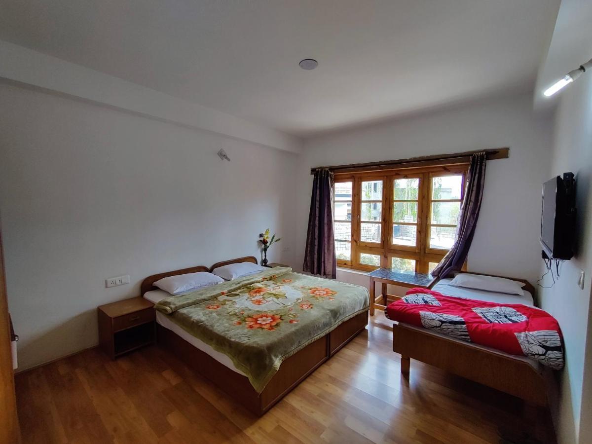 Jig Gyas Guest House Leh Bagian luar foto