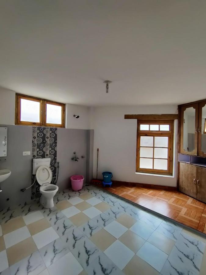 Jig Gyas Guest House Leh Bagian luar foto